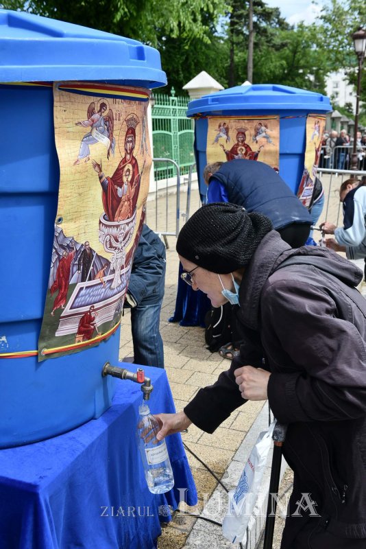 Izvorul Tămăduirii sărbătorit pe Colina Patriarhiei 295055