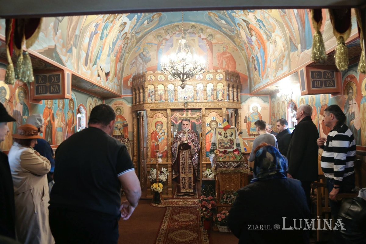 Nădejde în vindecare și mântuire la biserica Spitalului Județean Sibiu 295526