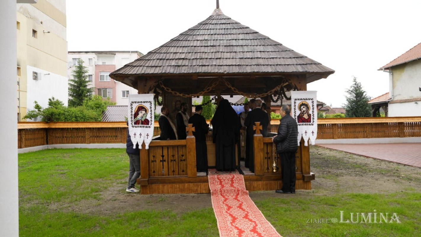 Binecuvântare pentru două comunități din județul Sibiu 295934