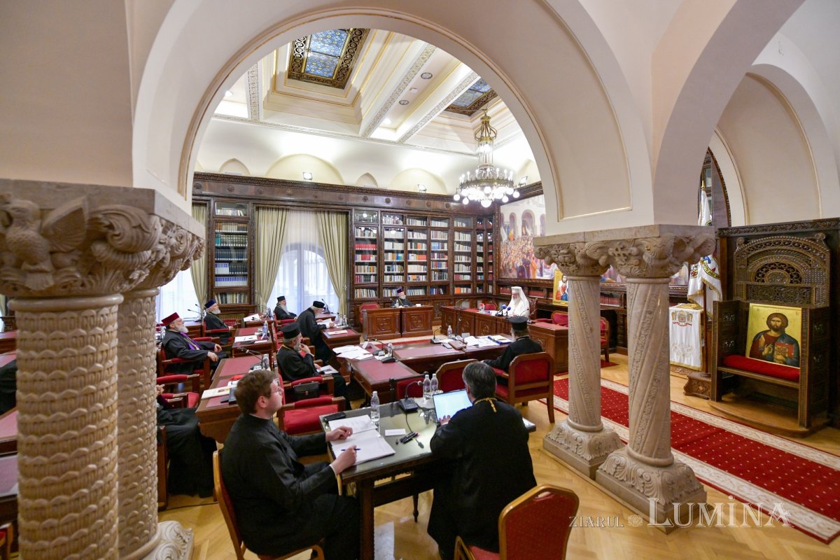 Întrunirea Sinodului Mitropoliei Munteniei și Dobrogei la Reședința Patriarhală 296216