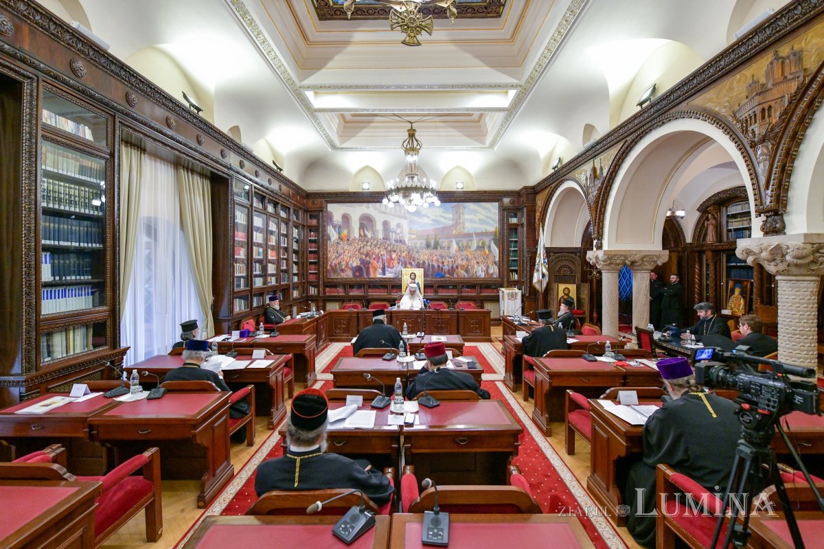 Întrunirea Sinodului Mitropoliei Munteniei și Dobrogei la Reședința Patriarhală 296217