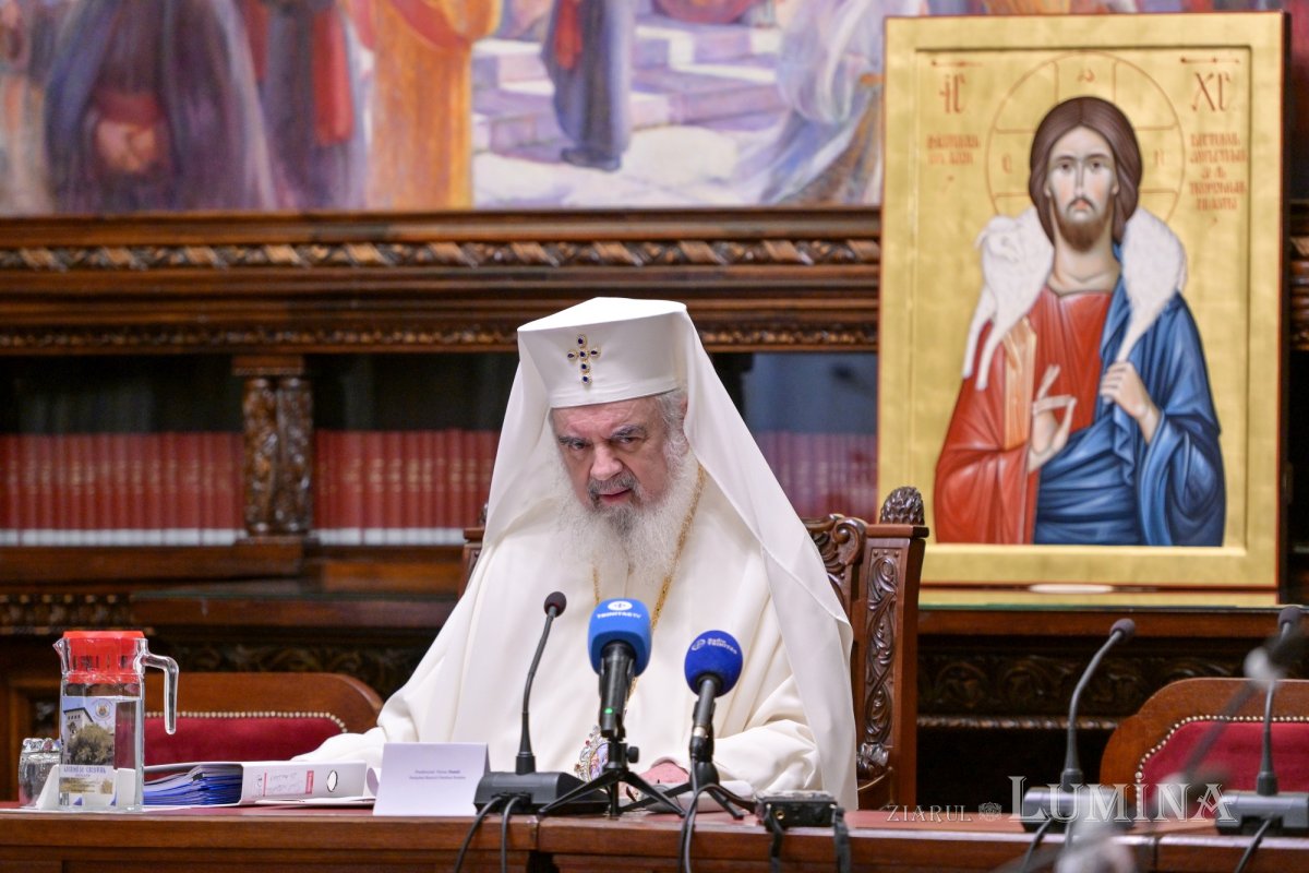 Întrunirea Sinodului Mitropoliei Munteniei și Dobrogei la Reședința Patriarhală 296218