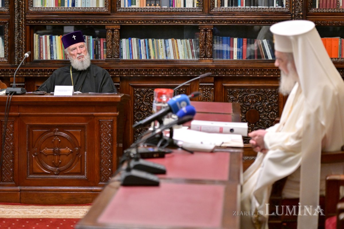 Întrunirea Sinodului Mitropoliei Munteniei și Dobrogei la Reședința Patriarhală 296219