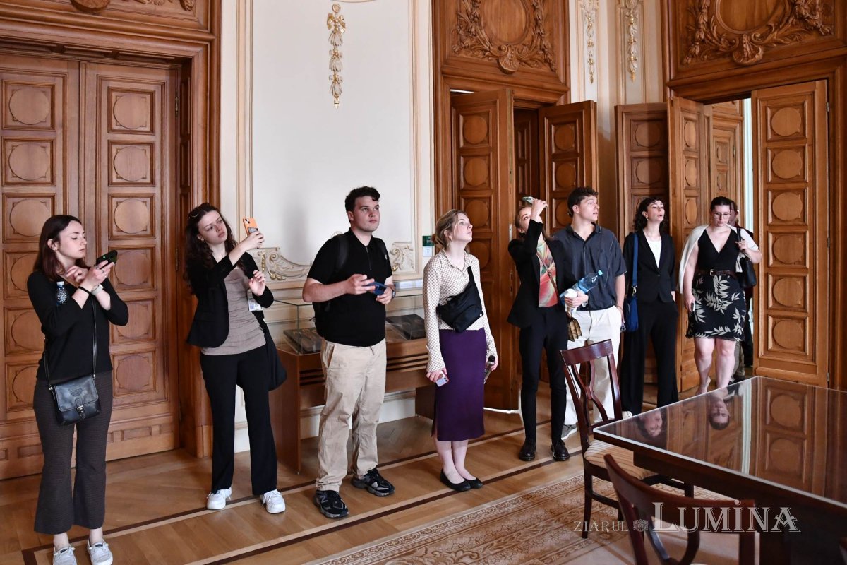 Oaspeți din SUA la Palatul Patriarhiei 296170