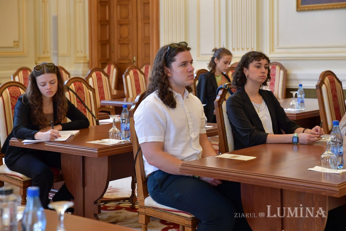 Oaspeți din SUA la Palatul Patriarhiei 296181