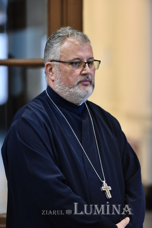 Expoziție fotografică dedicată unei activități educative  296829