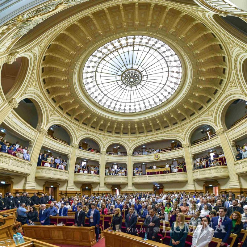 Rugăciune și comuniune a românilor de pretutindeni pe Dealul Patriarhiei 296937