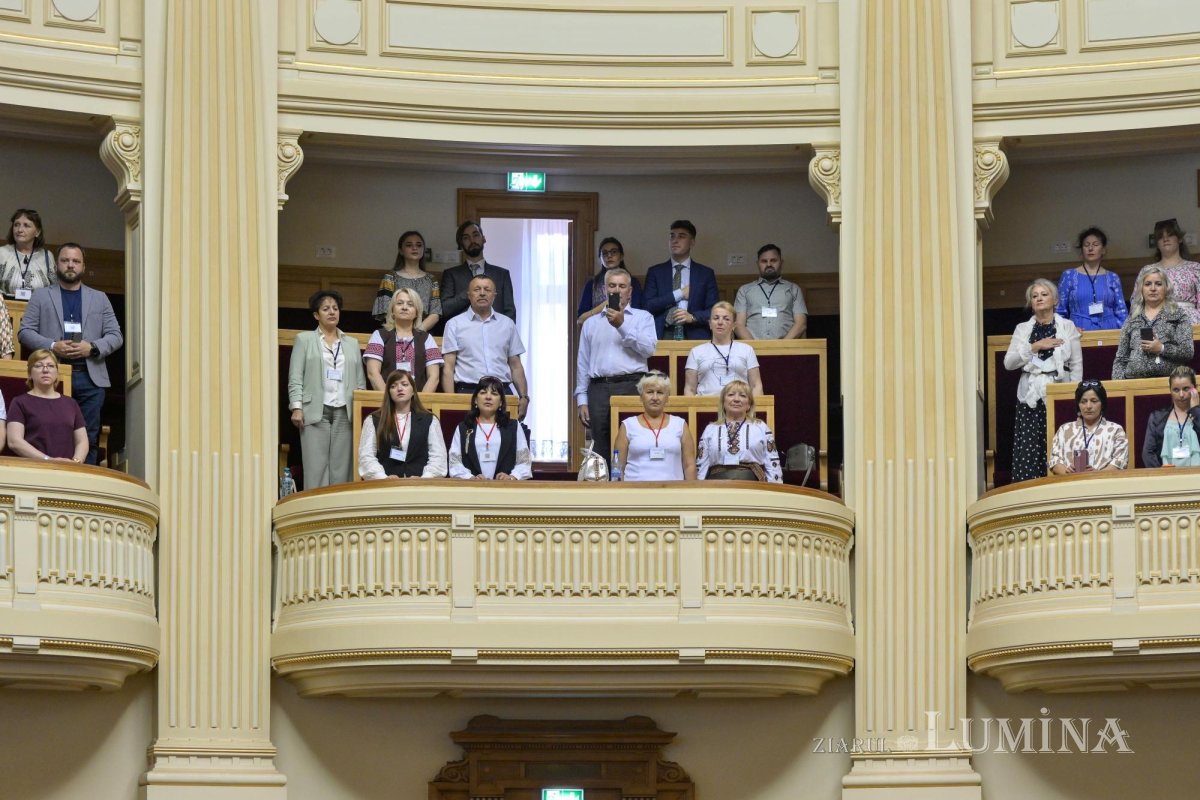 Rugăciune și comuniune a românilor de pretutindeni pe Dealul Patriarhiei 296940