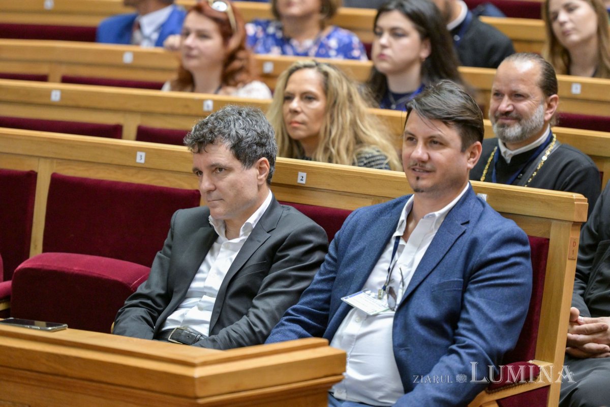 Rugăciune și comuniune a românilor de pretutindeni pe Dealul Patriarhiei 296949