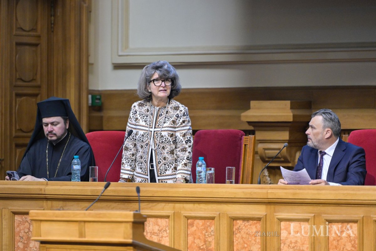 Rugăciune și comuniune a românilor de pretutindeni pe Dealul Patriarhiei 296951