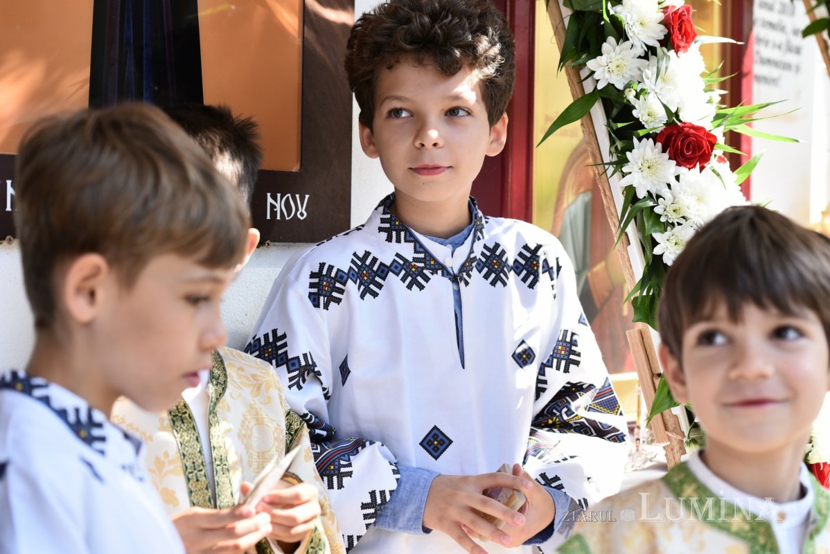 Izvor de vindecare și întărire pentru comunitatea unui spital bucureștean 296983