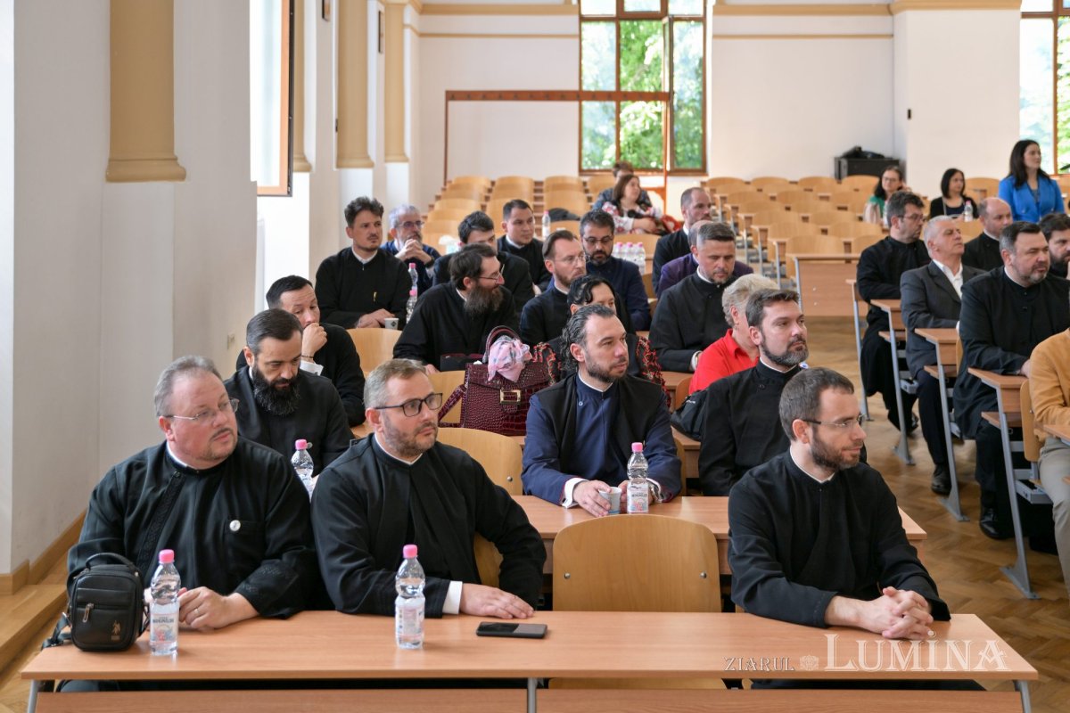 Revedere a teologilor bucureşteni din promoţia 2004 297655