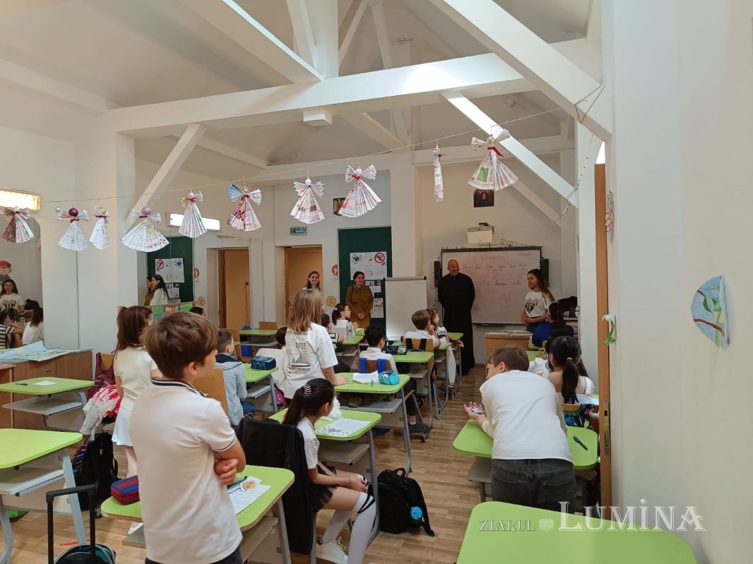 Evenimente culturale la Școala Gimnazială „Maica Domnului” din Capitală 297984