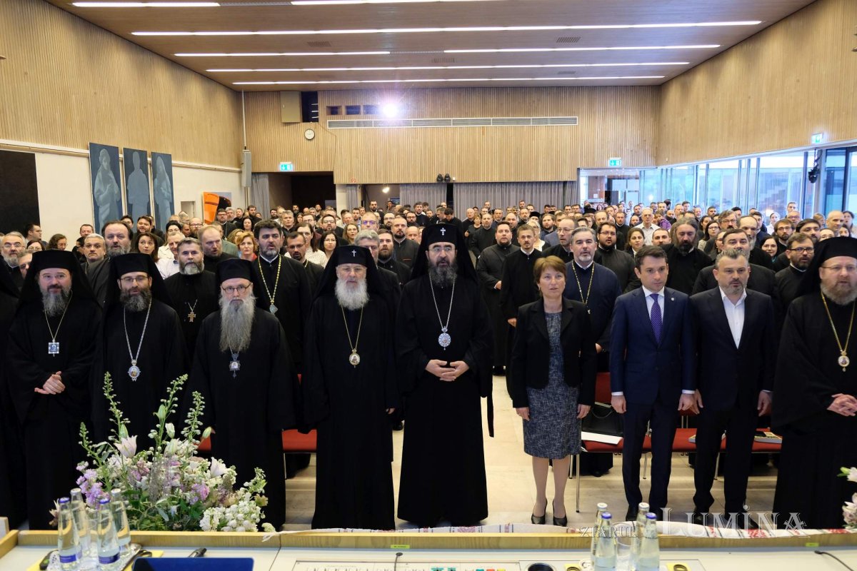 Sesiune festivă a Adunării eparhiale în Germania 297927