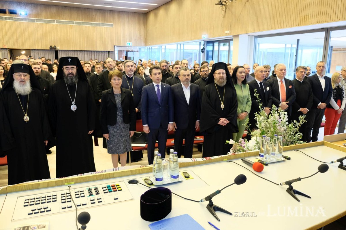 Sesiune festivă a Adunării eparhiale în Germania 297929