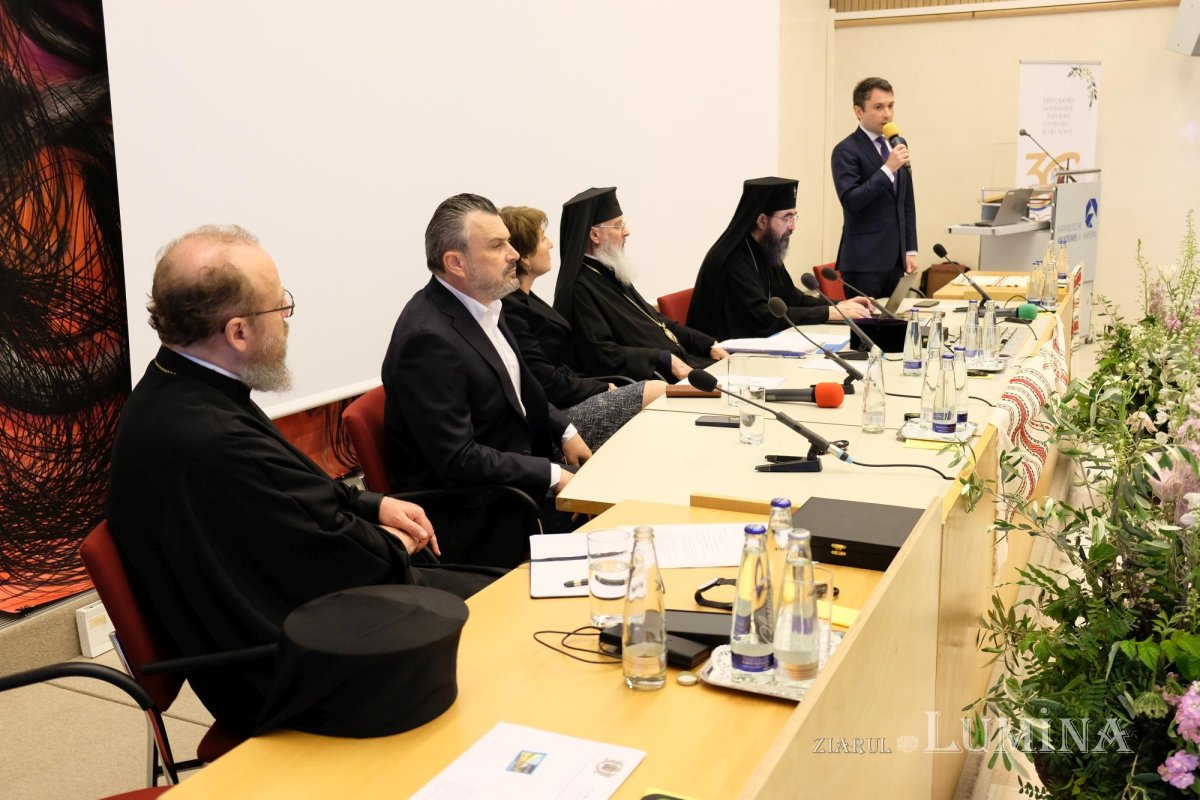 Sesiune festivă a Adunării eparhiale în Germania 297940