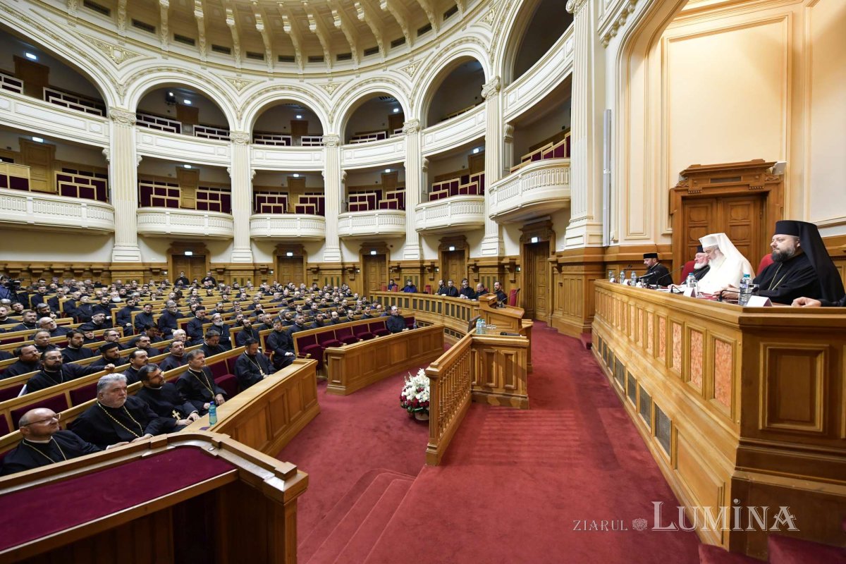 Conferință pastoral‑misionară a clericilor din Prahova la Palatul Patriarhiei 298429