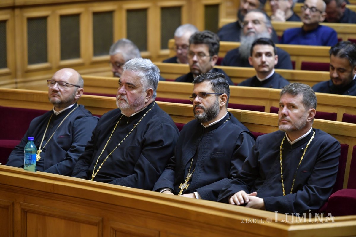 Conferință pastoral‑misionară a clericilor din Prahova la Palatul Patriarhiei 298437