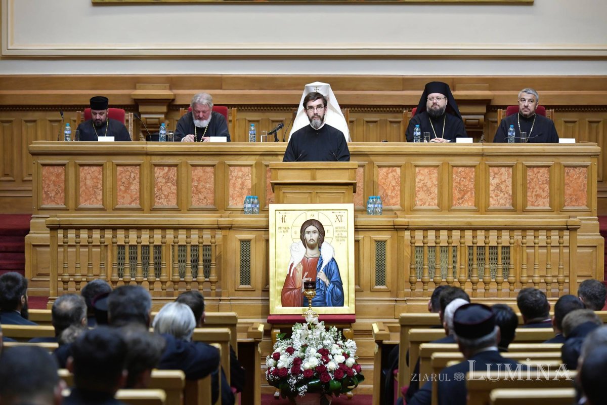 Conferință pastoral‑misionară a clericilor din Prahova la Palatul Patriarhiei 298446