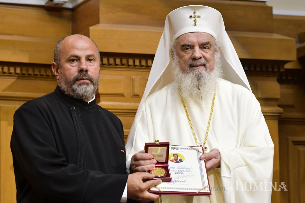 Conferință pastoral‑misionară a clericilor din Prahova la Palatul Patriarhiei 298450