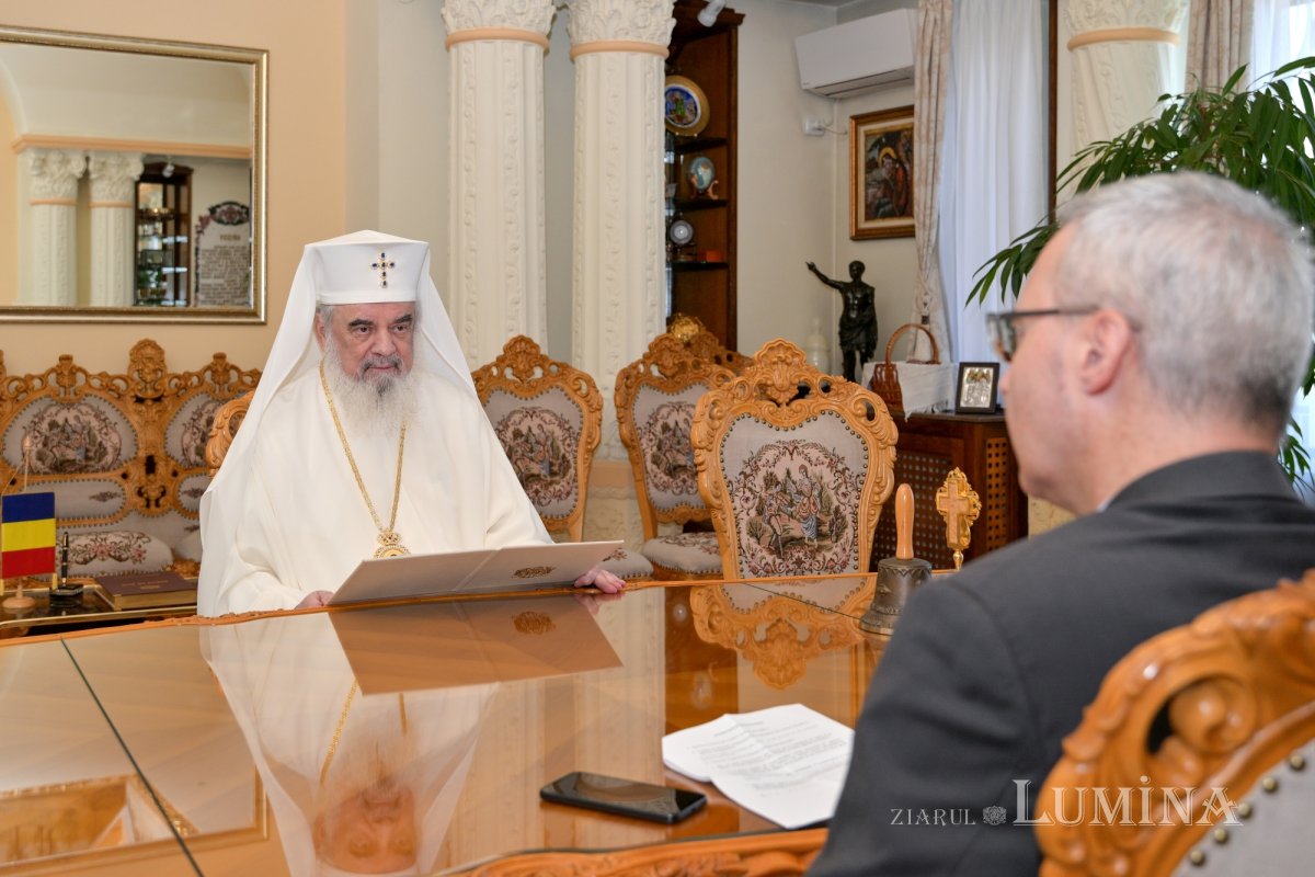 Ambasadorul Franței în vizită de prezentare la Patriarhia Română 298644
