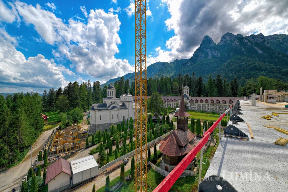 Centrul social-pastoral de la Mănăstirea Caraiman se extinde pentru tineri 299057