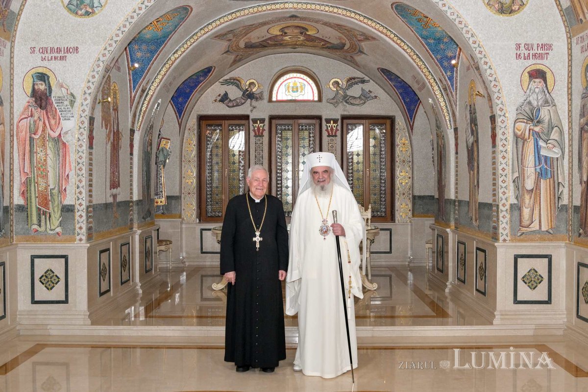 Episcop romano-catolic emerit de Padova în vizită la Patriarhia Română 299211