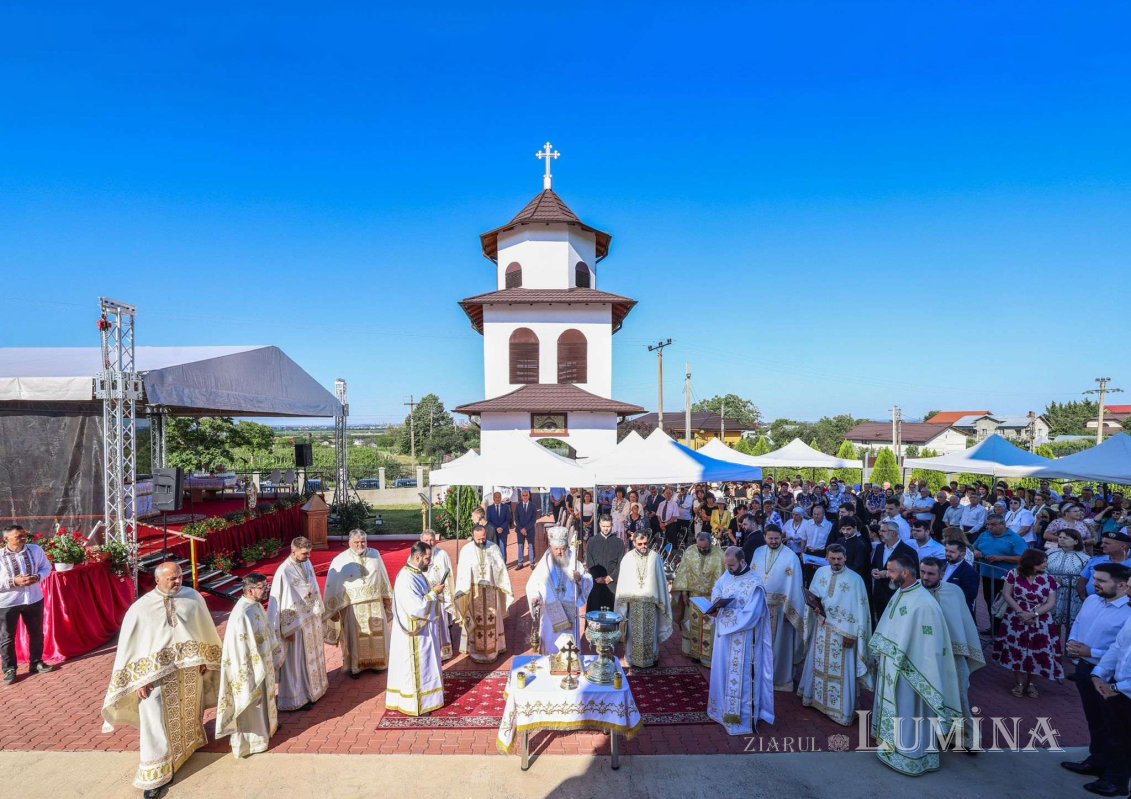Biserică nouă pentru credincioșii din Chițorani, Prahova 299595