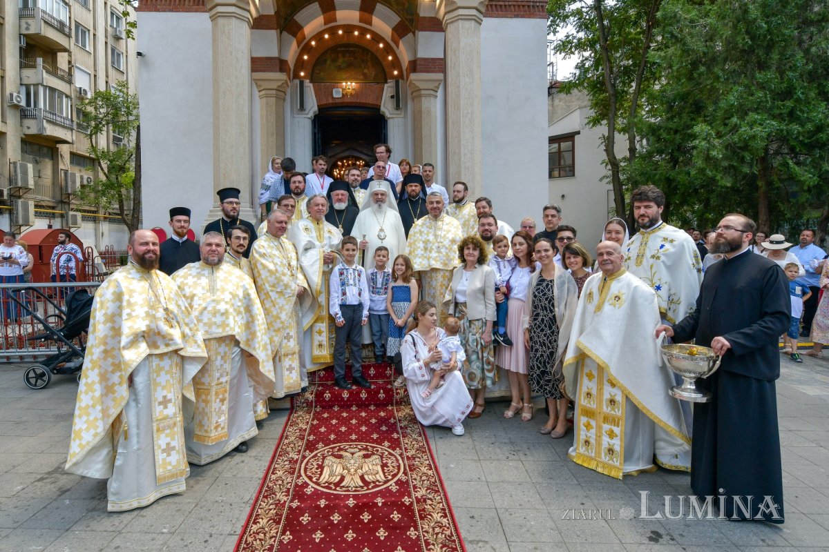 Biserica Zlătari din București a fost sfințită 300057