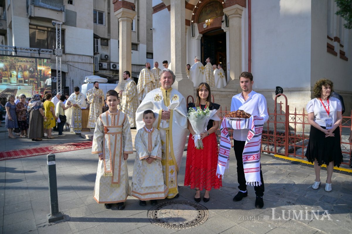 Biserica Zlătari din București a fost sfințită 300059