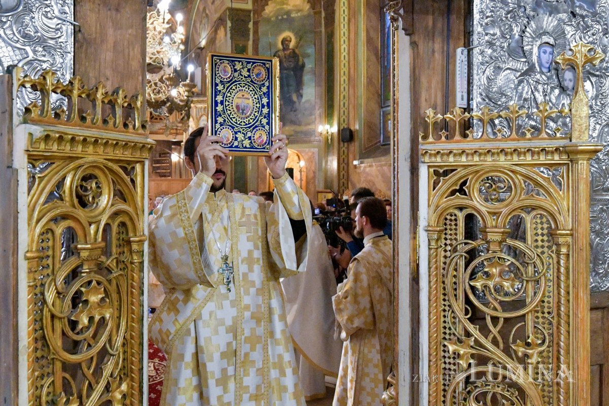 Biserica Zlătari din București a fost sfințită 300072