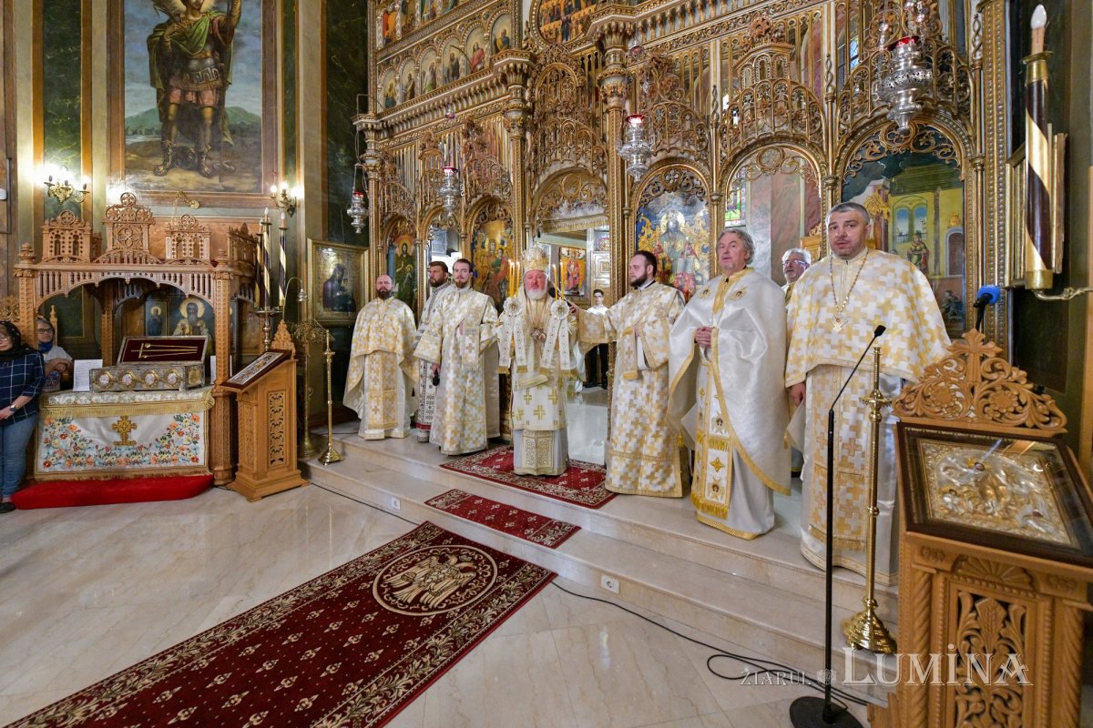 Biserica Zlătari din București a fost sfințită 300076