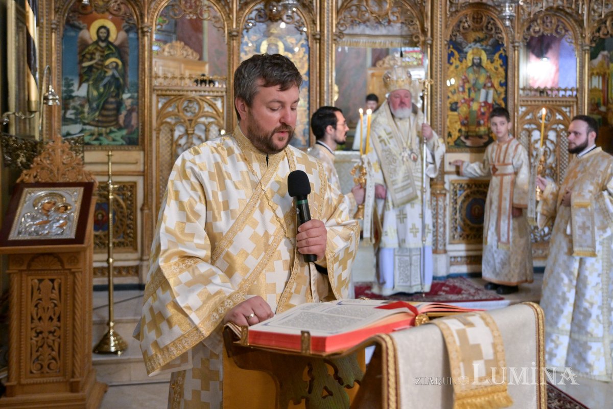 Biserica Zlătari din București a fost sfințită 300079