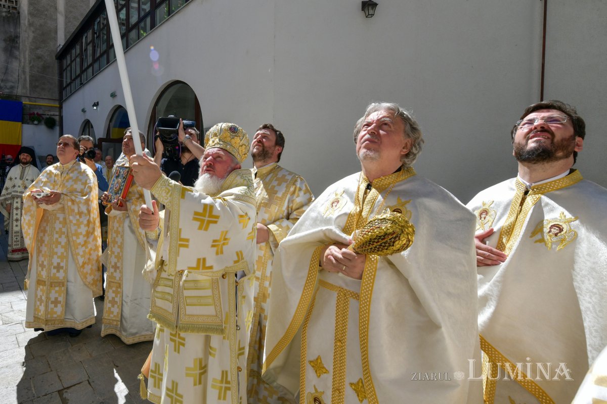 Biserica Zlătari din București a fost sfințită 300092
