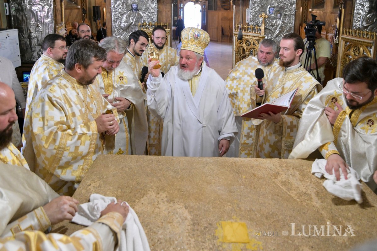 Biserica Zlătari din București a fost sfințită 300101