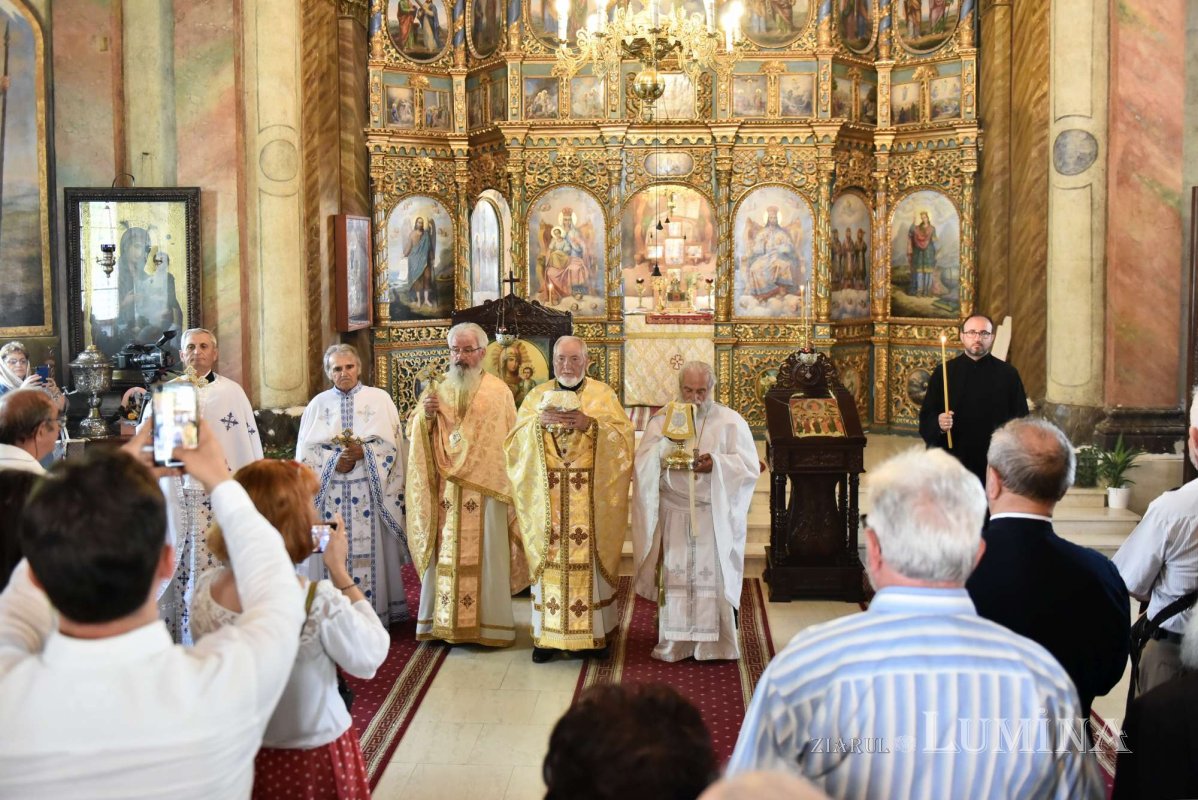 Revedere după 50 de ani a absolvenților teologi bucureșteni 300484