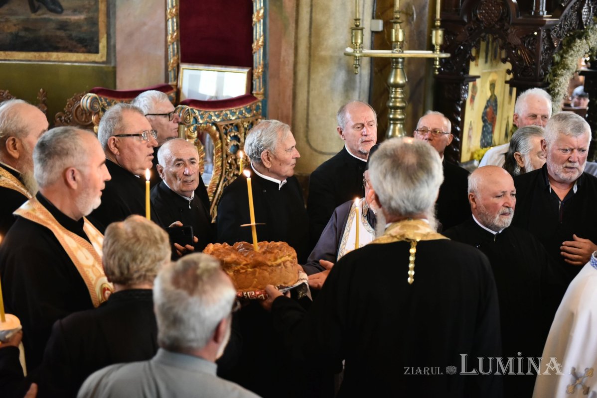 Revedere după 50 de ani a absolvenților teologi bucureșteni 300494