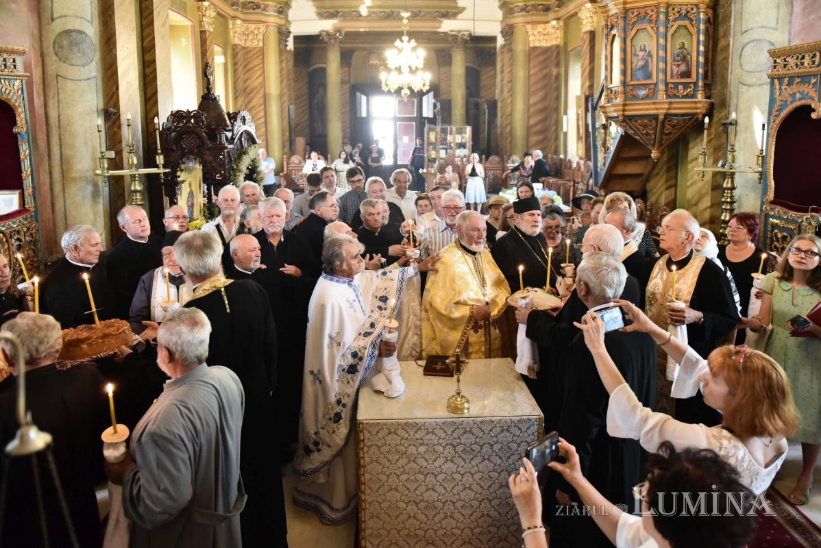 Revedere după 50 de ani a absolvenților teologi bucureșteni 300496