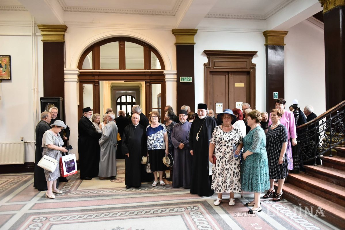 Revedere după 50 de ani a absolvenților teologi bucureșteni 300498