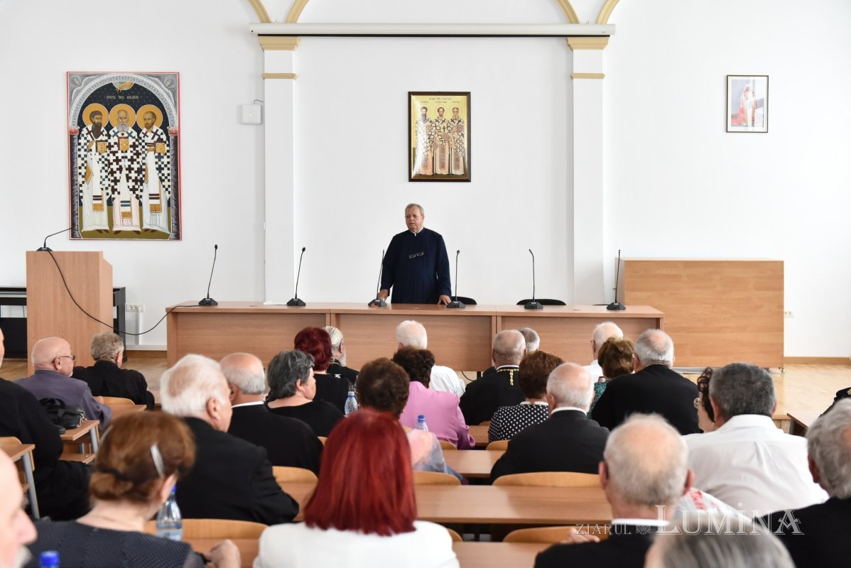 Revedere după 50 de ani a absolvenților teologi bucureșteni 300499