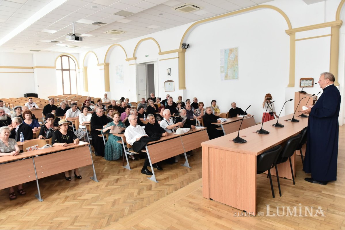 Revedere după 50 de ani a absolvenților teologi bucureșteni 300501