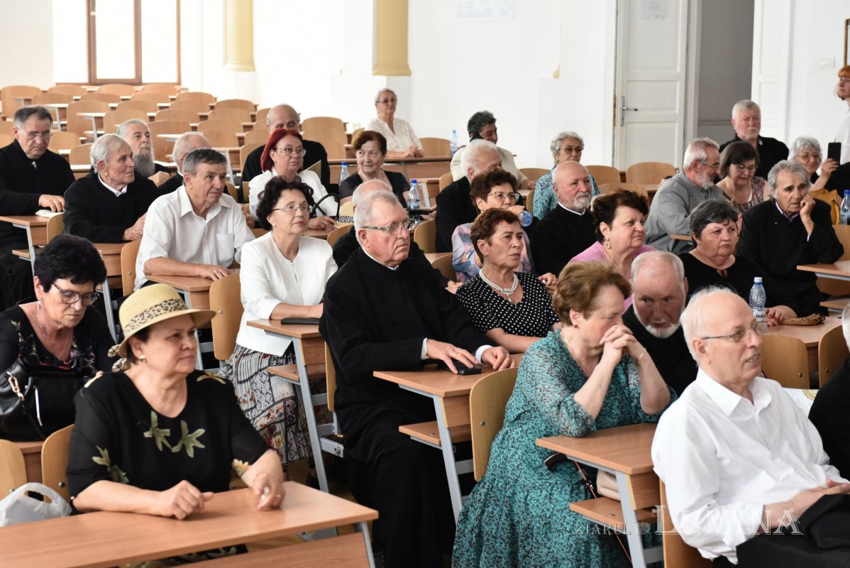 Revedere după 50 de ani a absolvenților teologi bucureșteni 300503