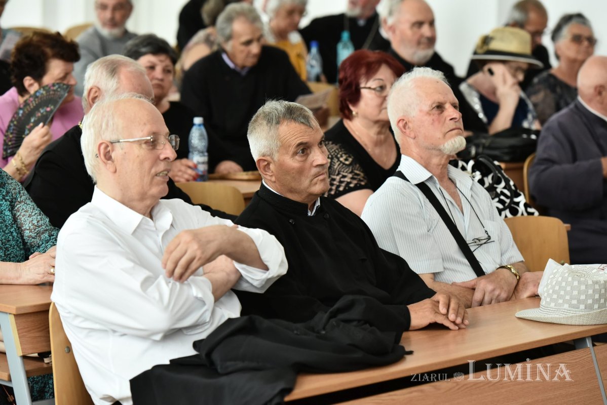 Revedere după 50 de ani a absolvenților teologi bucureșteni 300505