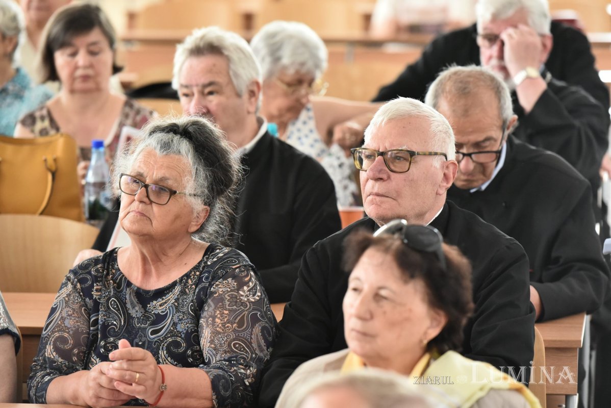 Revedere după 50 de ani a absolvenților teologi bucureșteni 300512