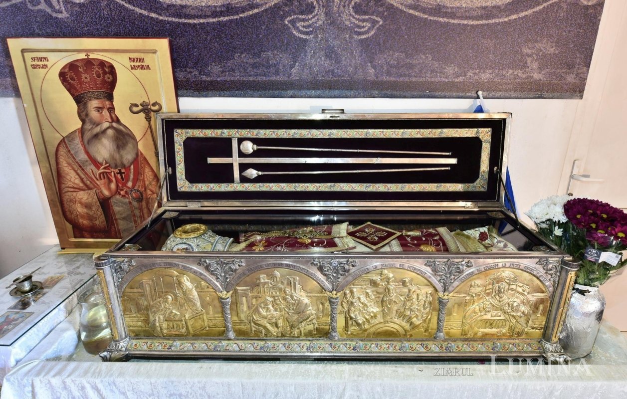 Sclipirile Luminii: Mănăstirea Căldăruşani 300546