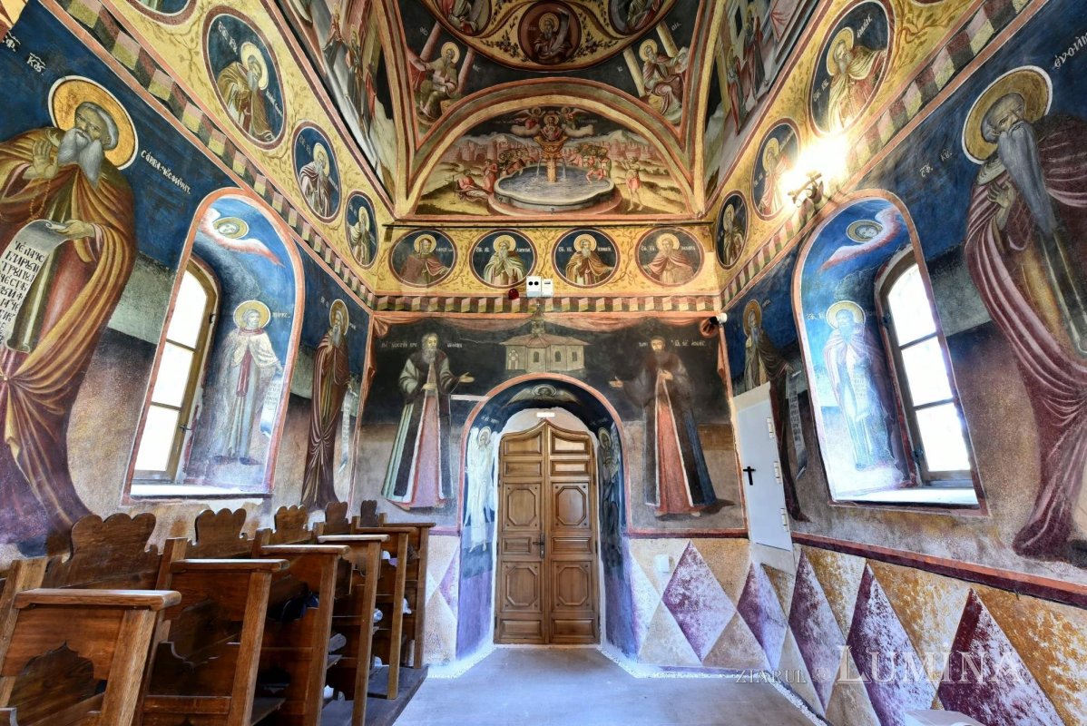 Sclipirile Luminii: Mănăstirea Căldăruşani 300553