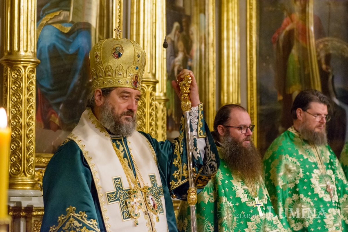 Praznicul Cincizecimii la catedrala din Iași 300636