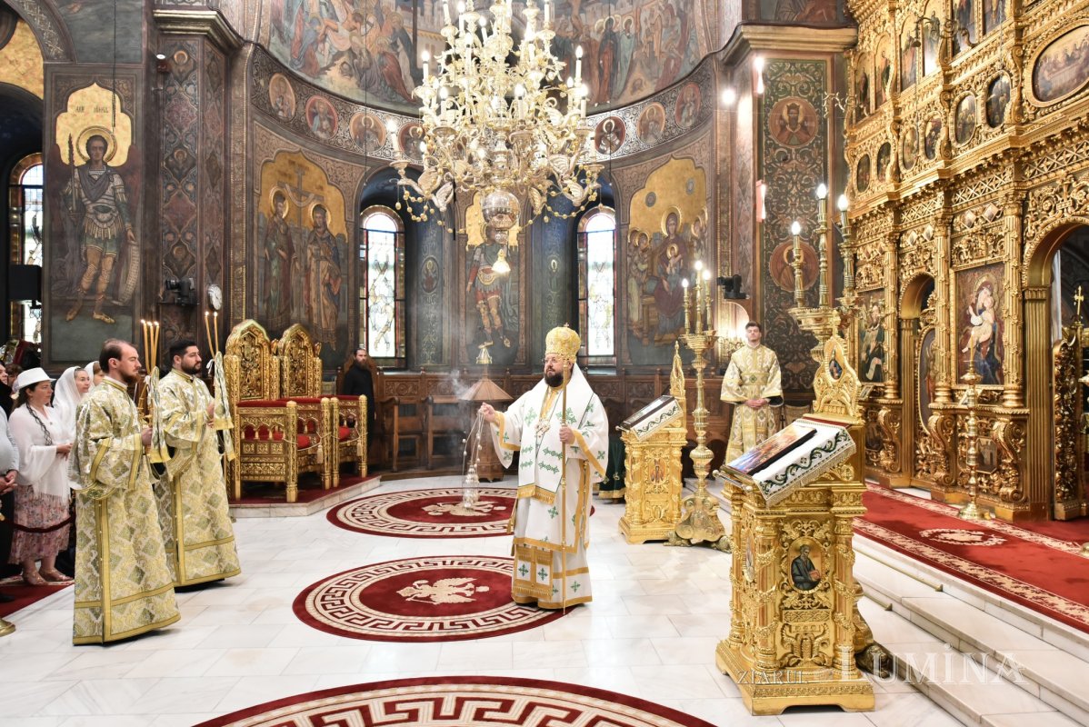 Ramuri binecuvântate pentru credincioși din Capitală 300672