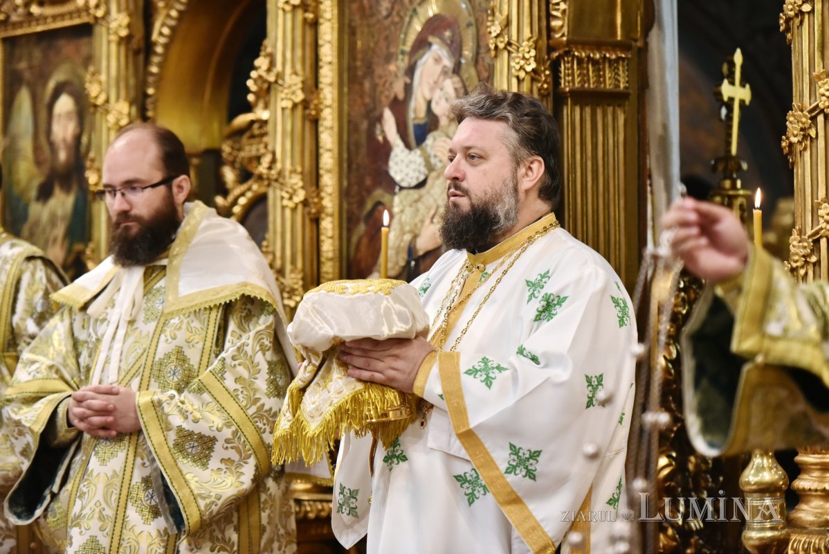 Ramuri binecuvântate pentru credincioși din Capitală 300673