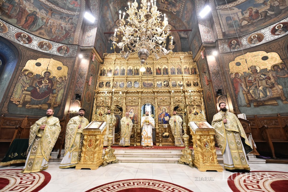 Ramuri binecuvântate pentru credincioși din Capitală 300676